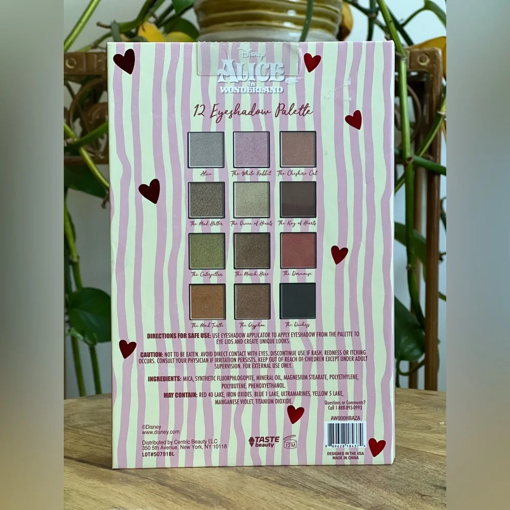 Disney Alice in Wonderland 12 Color Eyeshadow Palette